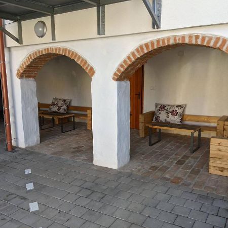 Rv Apartman Mikulov Eksteriør bilde