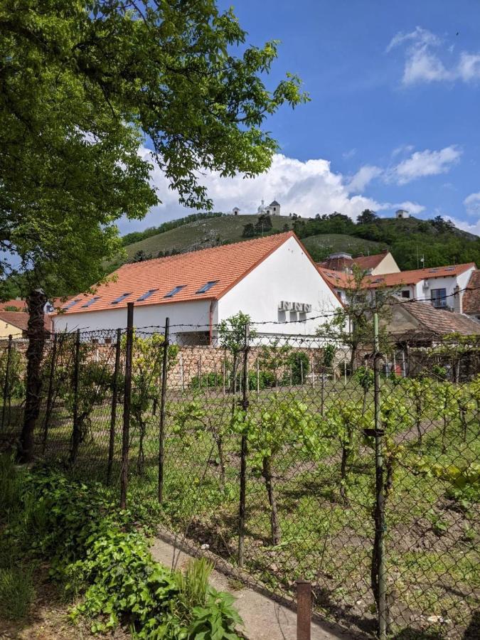 Rv Apartman Mikulov Eksteriør bilde
