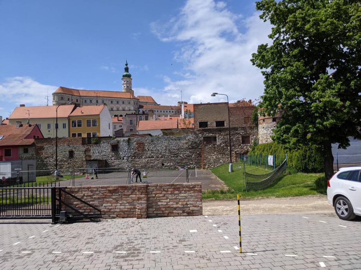 Rv Apartman Mikulov Eksteriør bilde